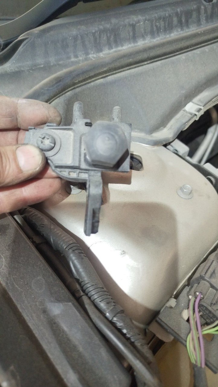 Купити кліпса Ford Fusion 