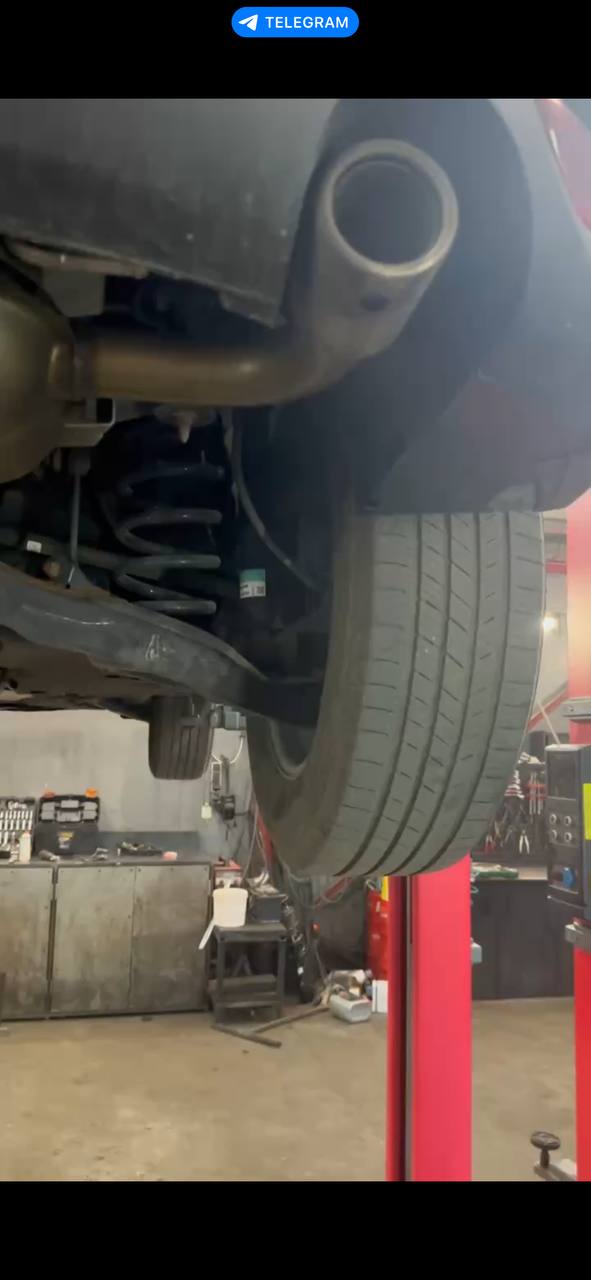 Купити коліно з насадкою на вихлоп Mazda CX-5 