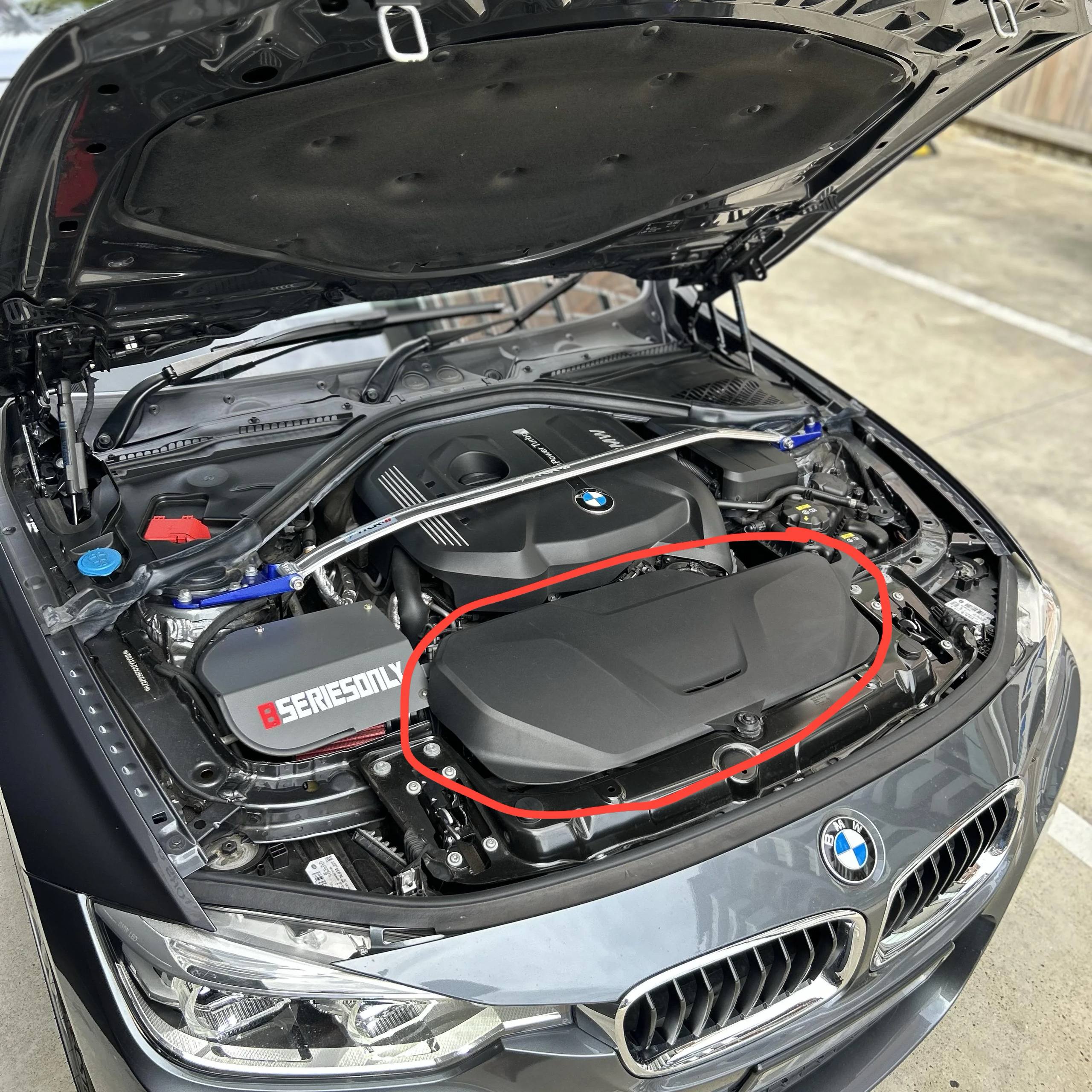 Купити креплення під кришку на розширительний бачок BMW 3 Series 