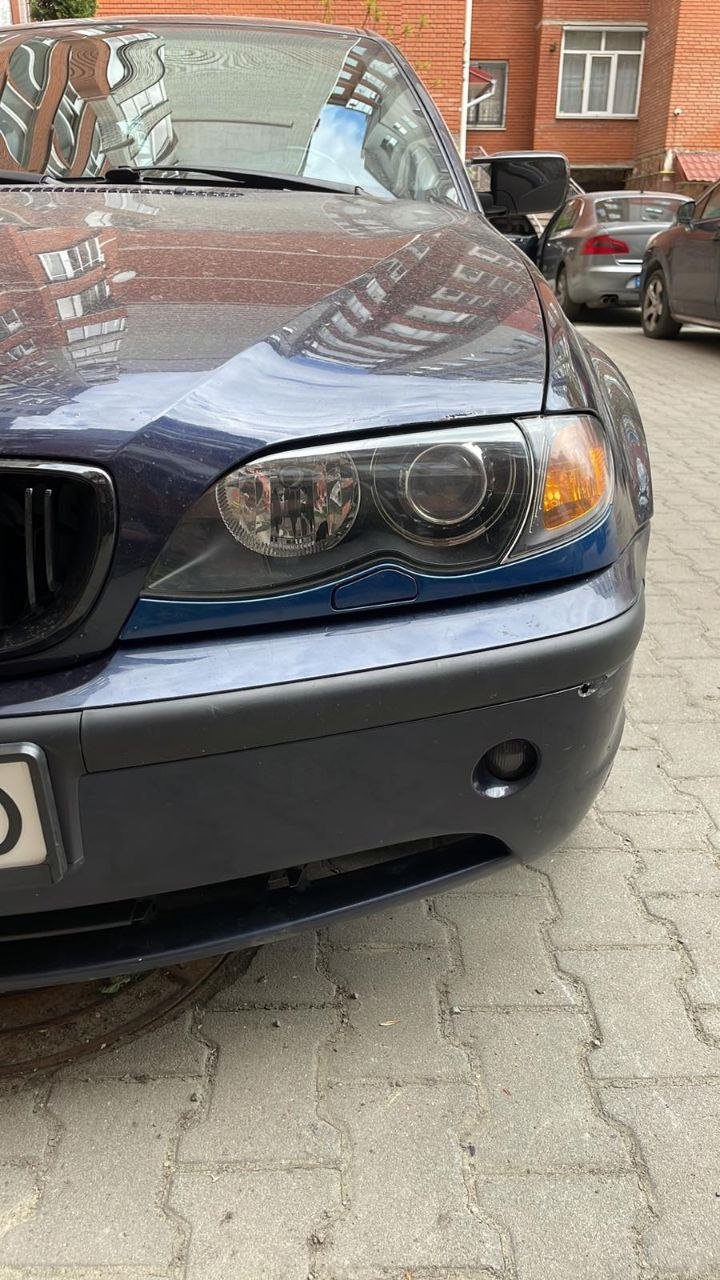 Купити ліва фара BMW M3 