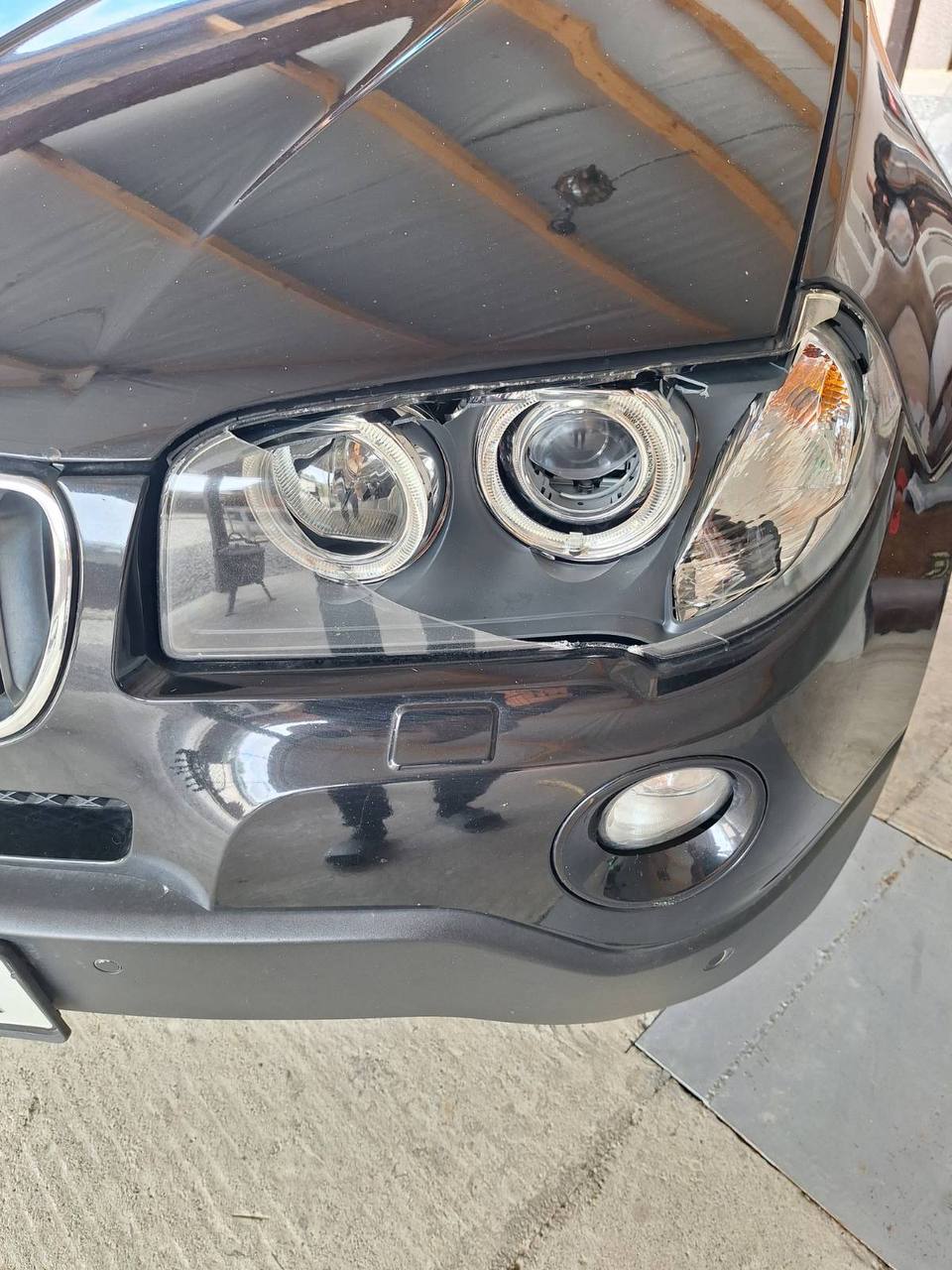 Купити ліва фара BMW X3 