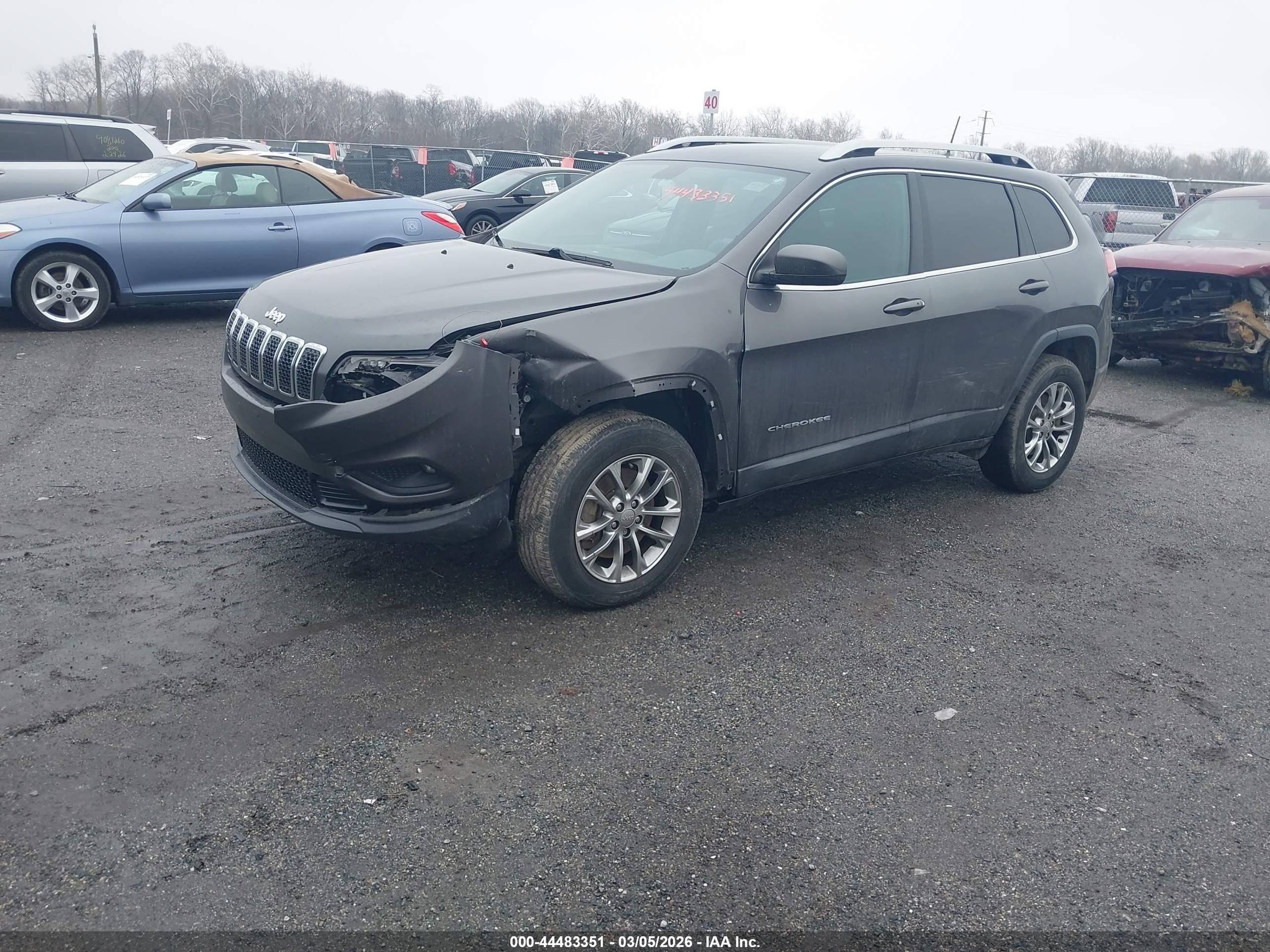 Купити лівe перед крило Jeep 