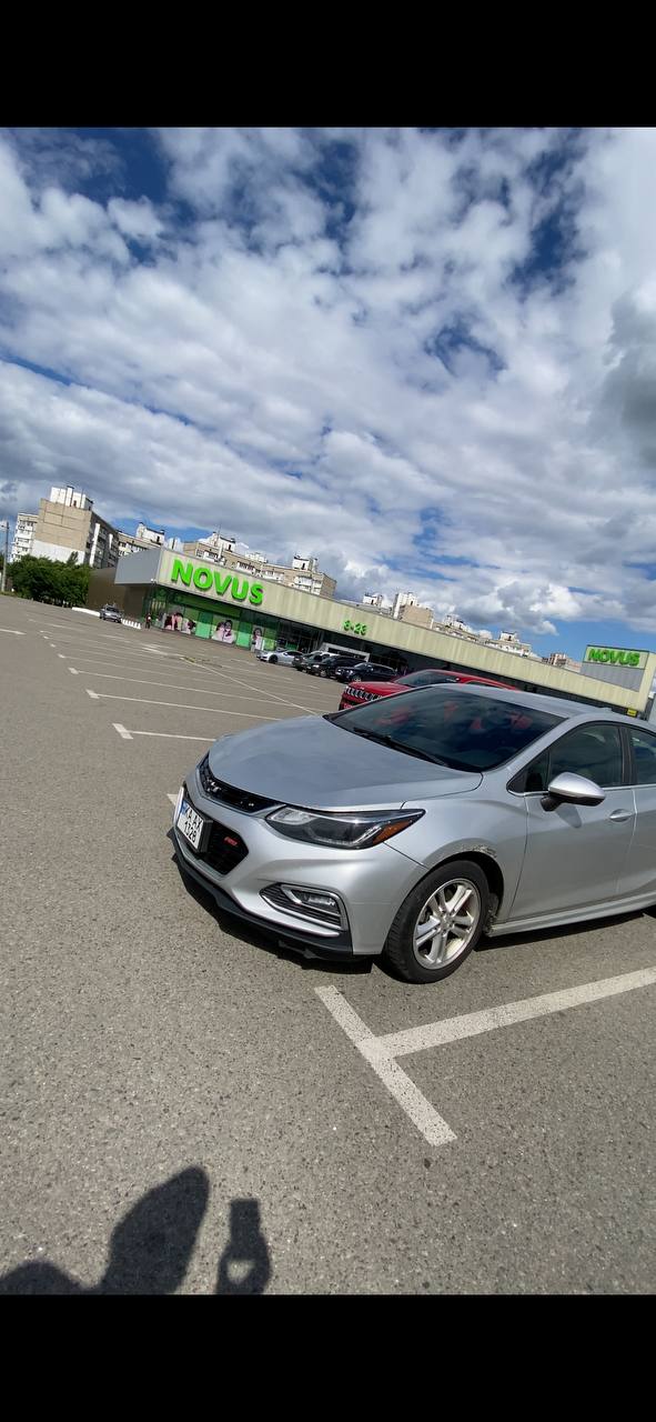 Купити лівий крило Chevrolet Cruze 