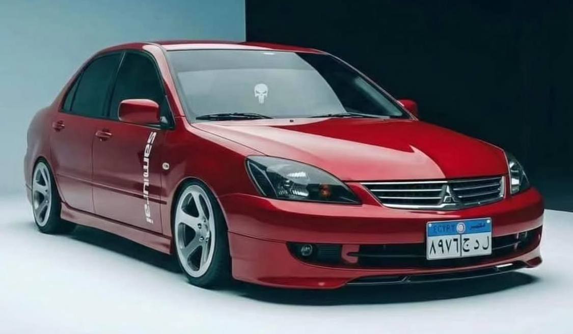 Купити накладка на бампер Austin Lancer 