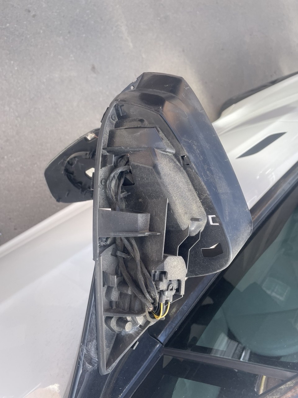 Купити накладка правого дзеркала Tesla Model S 2021 р. 