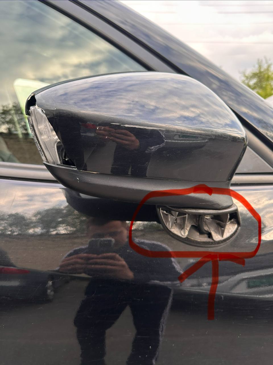 Купити накладку на ніжку Mazda CX-5 2013 р. 