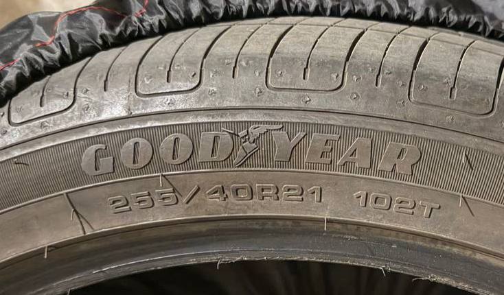 Купити пара 255/40R21 102T SealTech Volkswagen ID.4 