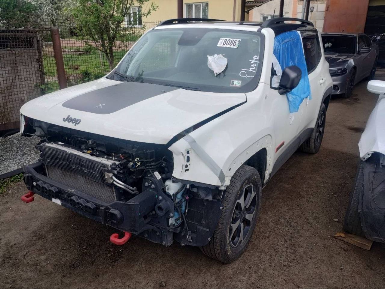 Купити передній бампер Jeep Renegade Trailhawk 