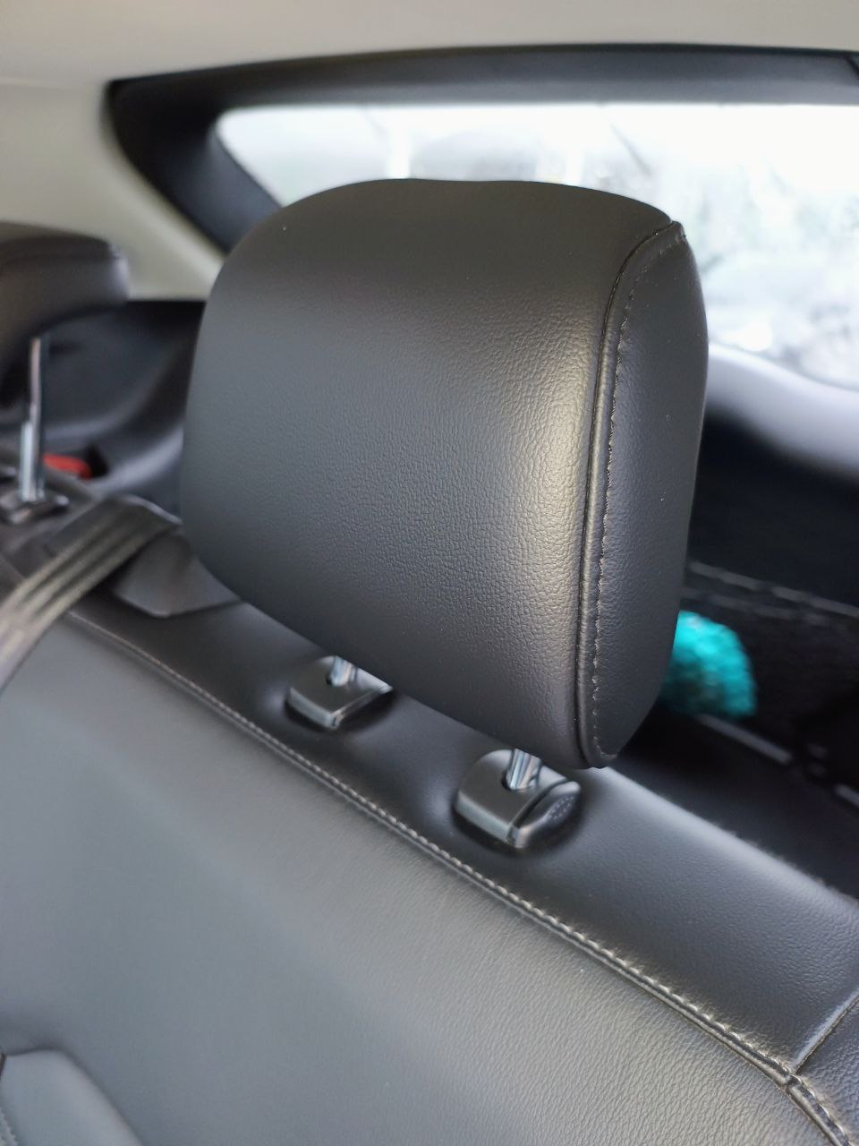 Купити підголівник Ford Edge 