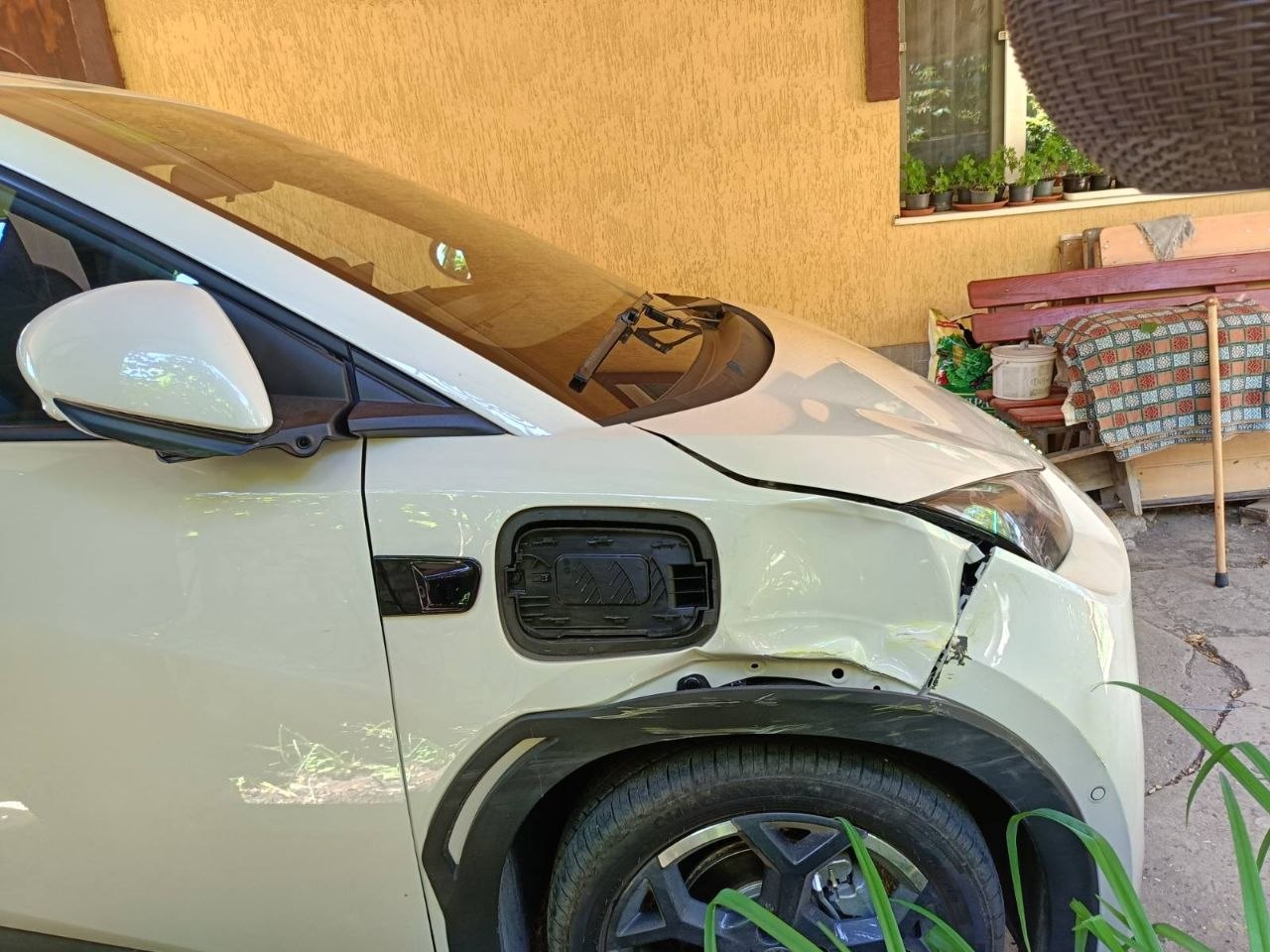 Купити пластикова накладка BYD 