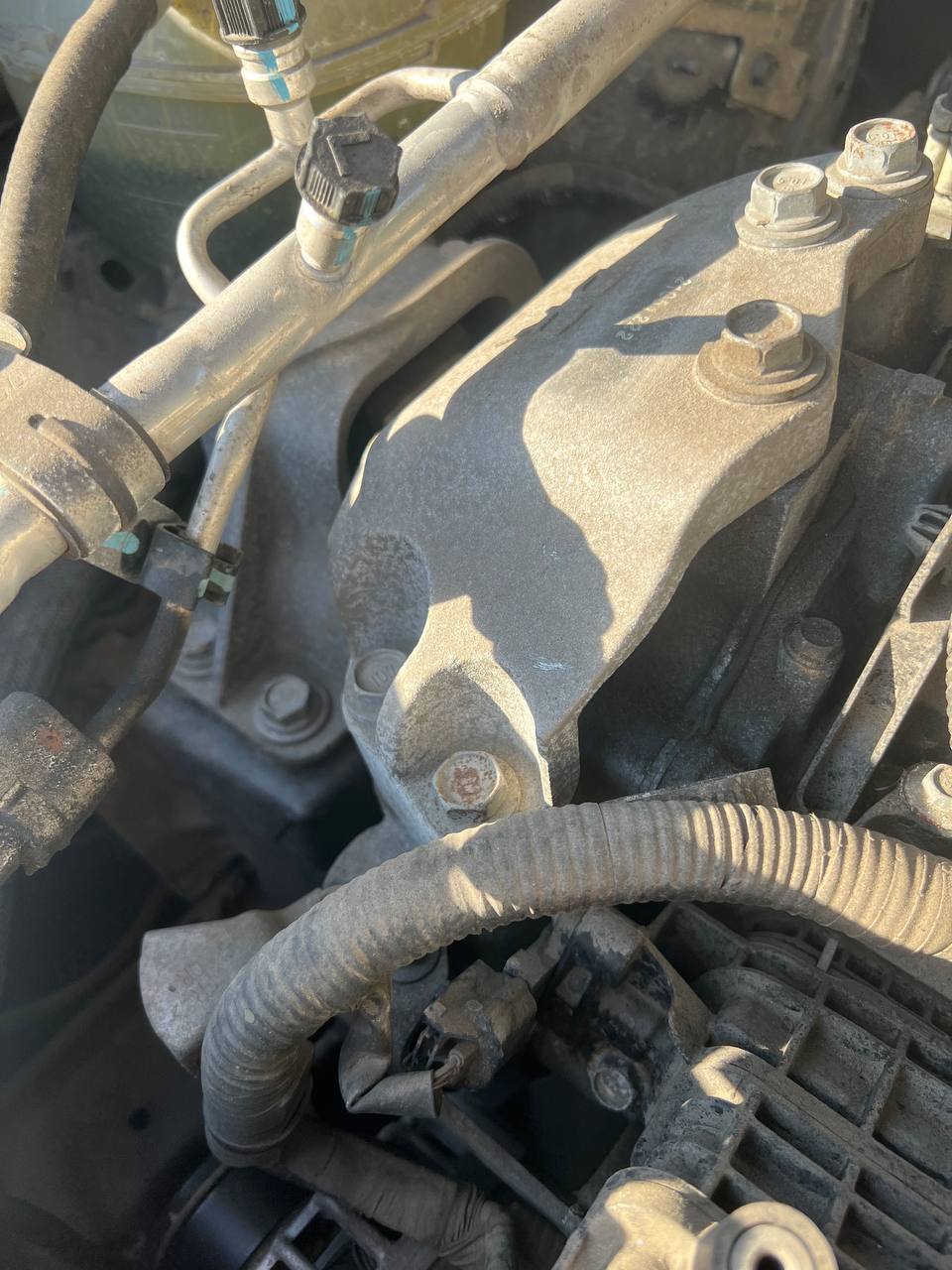 Купити подушка верхня Nissan 