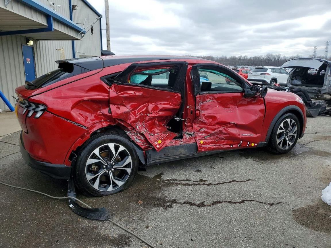 Купити права бочина Ford Mustang 