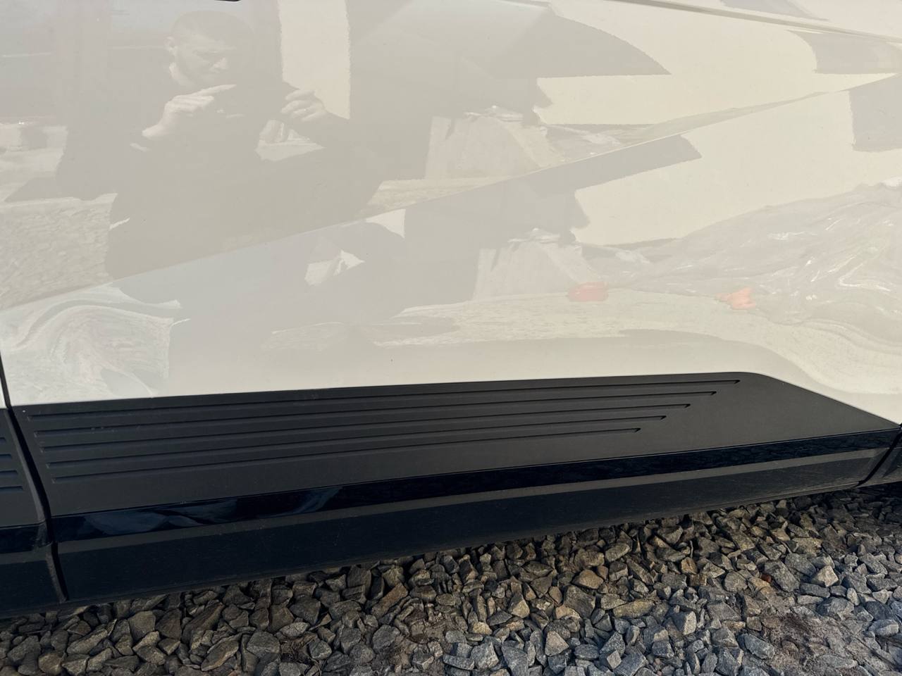 Купити права накладка передньої дверки Hyundai 2022 р. 