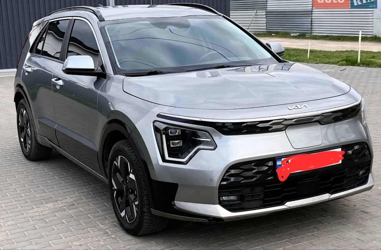Купити праве переднє крило Kia 