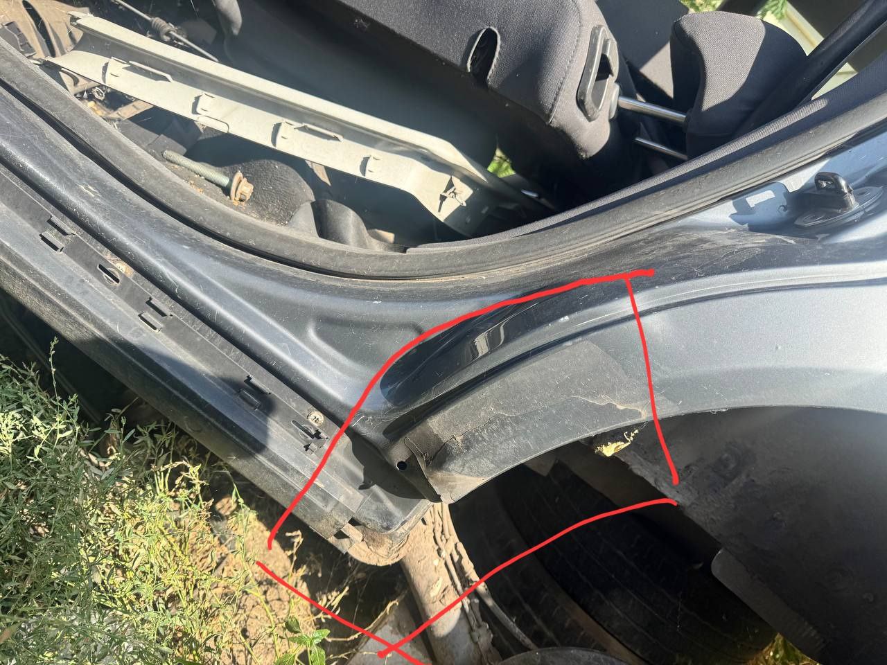 Купити правий шматок кузова Volkswagen Passat null 