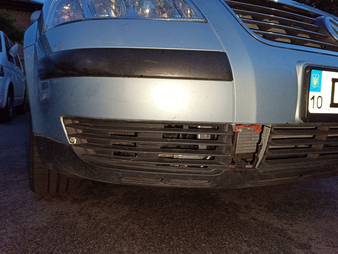 Купити праву решётку Volkswagen 