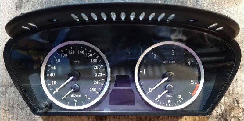 Купити приборки BMW M5 ДОРЕСТ 