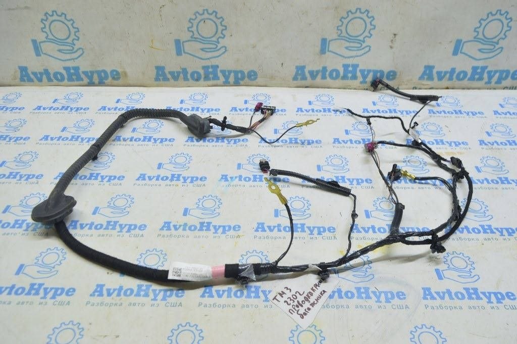 Купити проводка крышки багажника Mazda 3 2021 р. 
