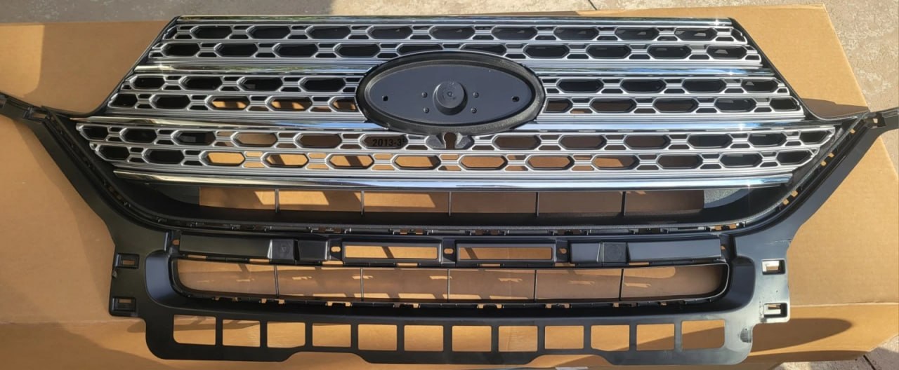 Купити решітка радіатора Chevrolet Explorer Limited 2020 р. 