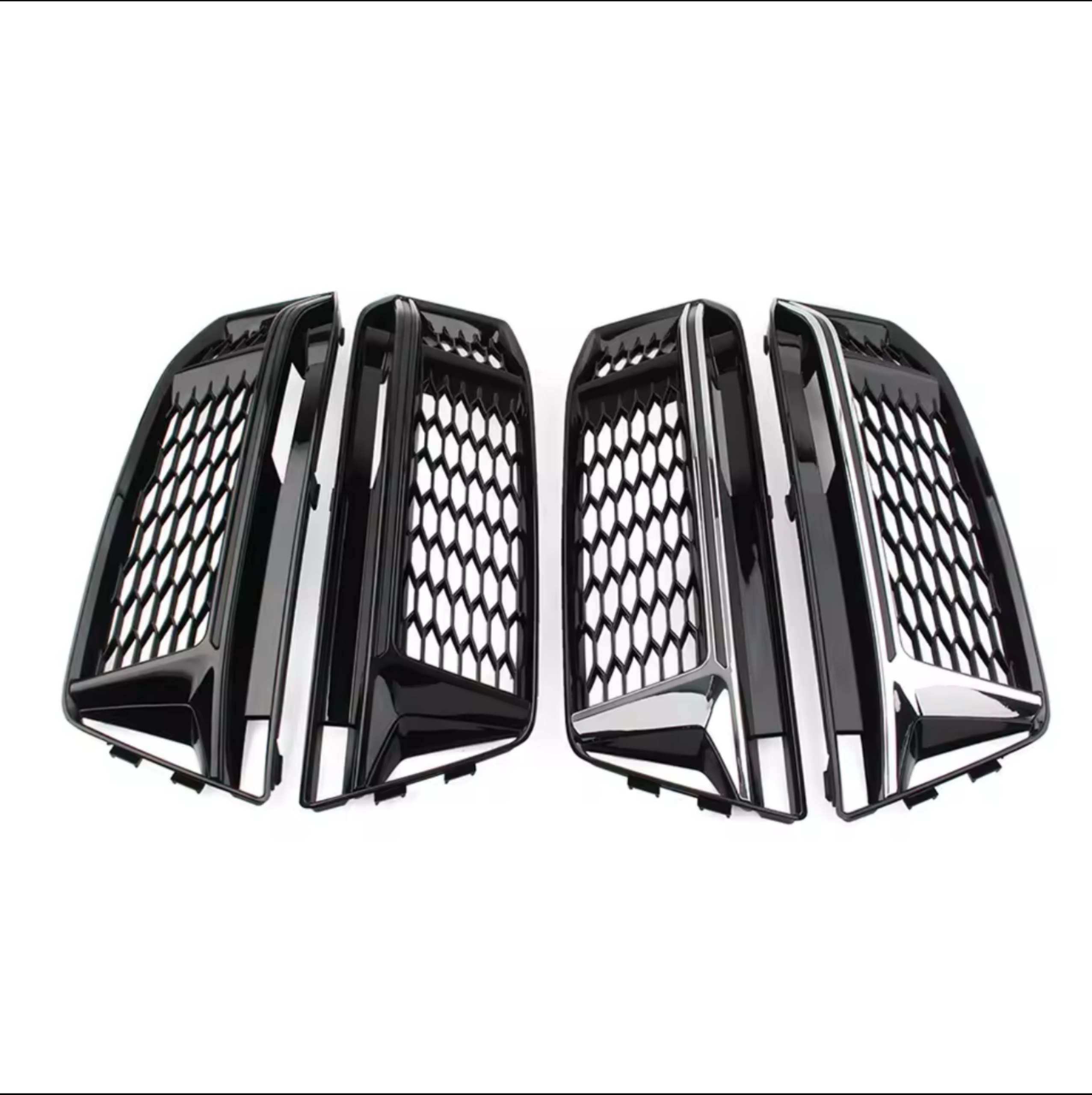 Купити решітки в бампер Audi A4 