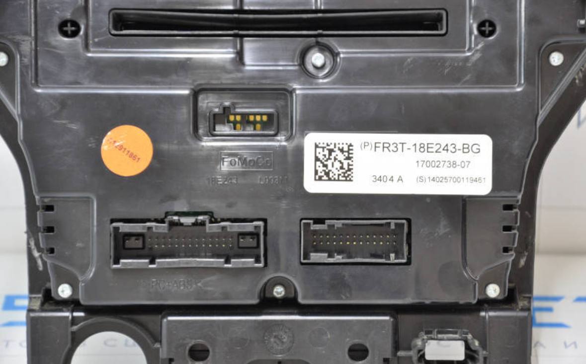 Купити розьєми консолі магнітоли Ford 