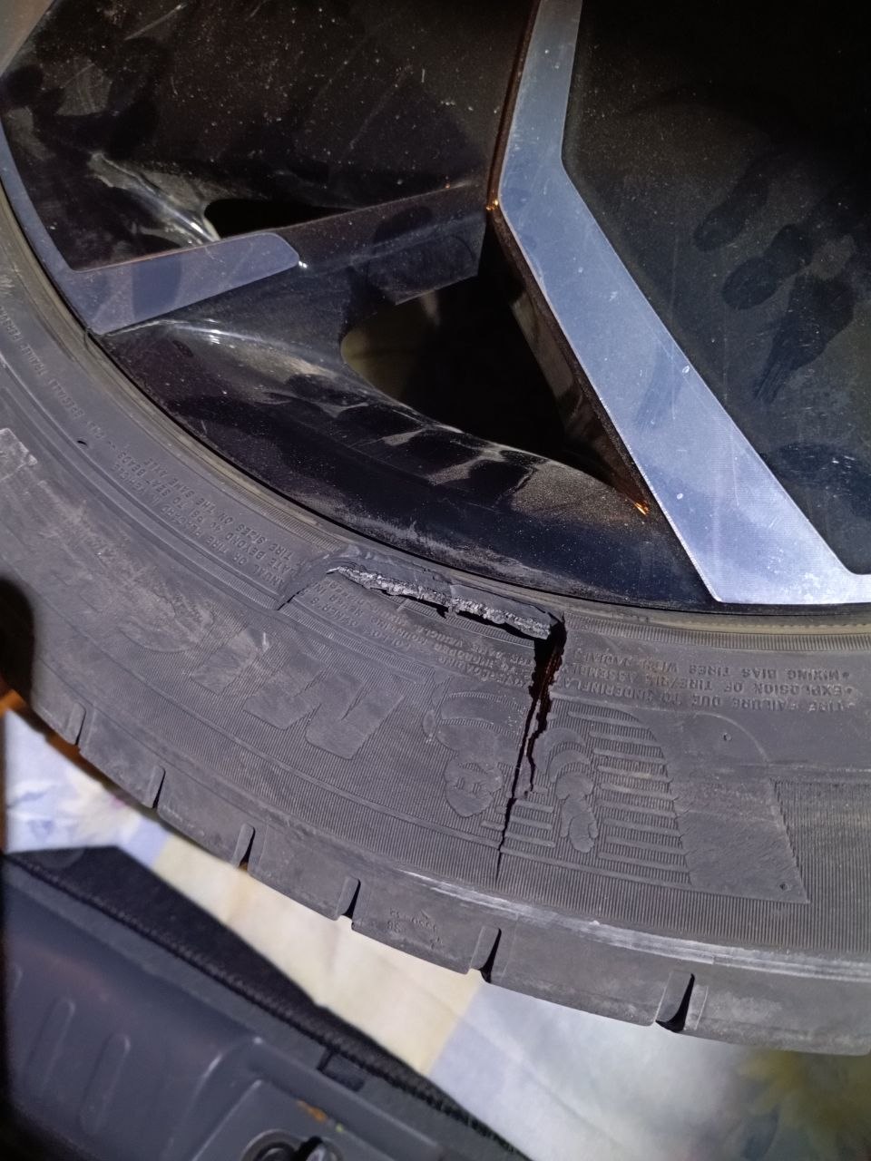 Купити шину Michelin primacy all season Kia EV6 