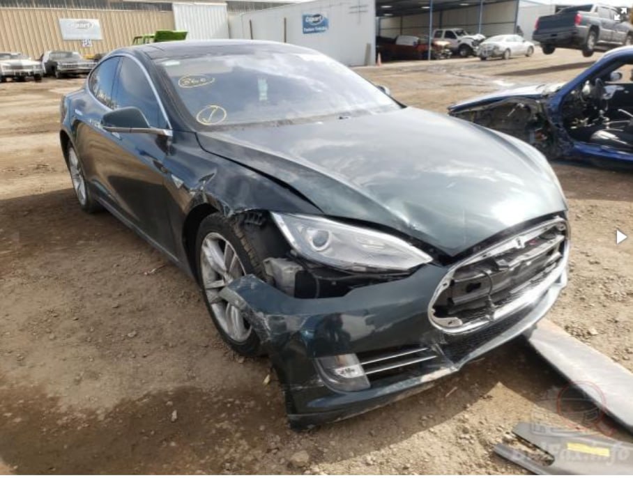 Купити телевізор Tesla Model S 2013 р. 