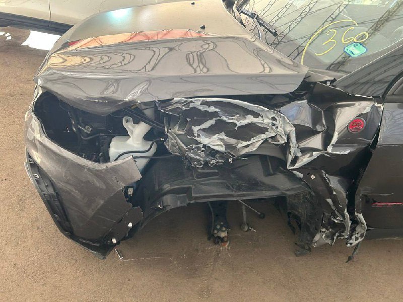 Купити водійські двері Jeep Compass 