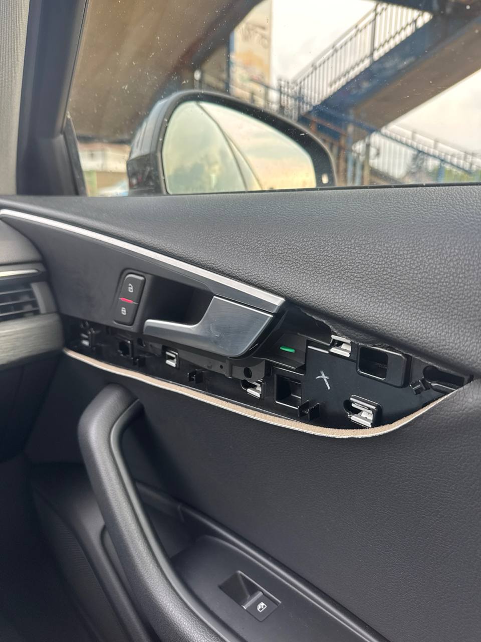 Купити вставка під дерево Audi A4 