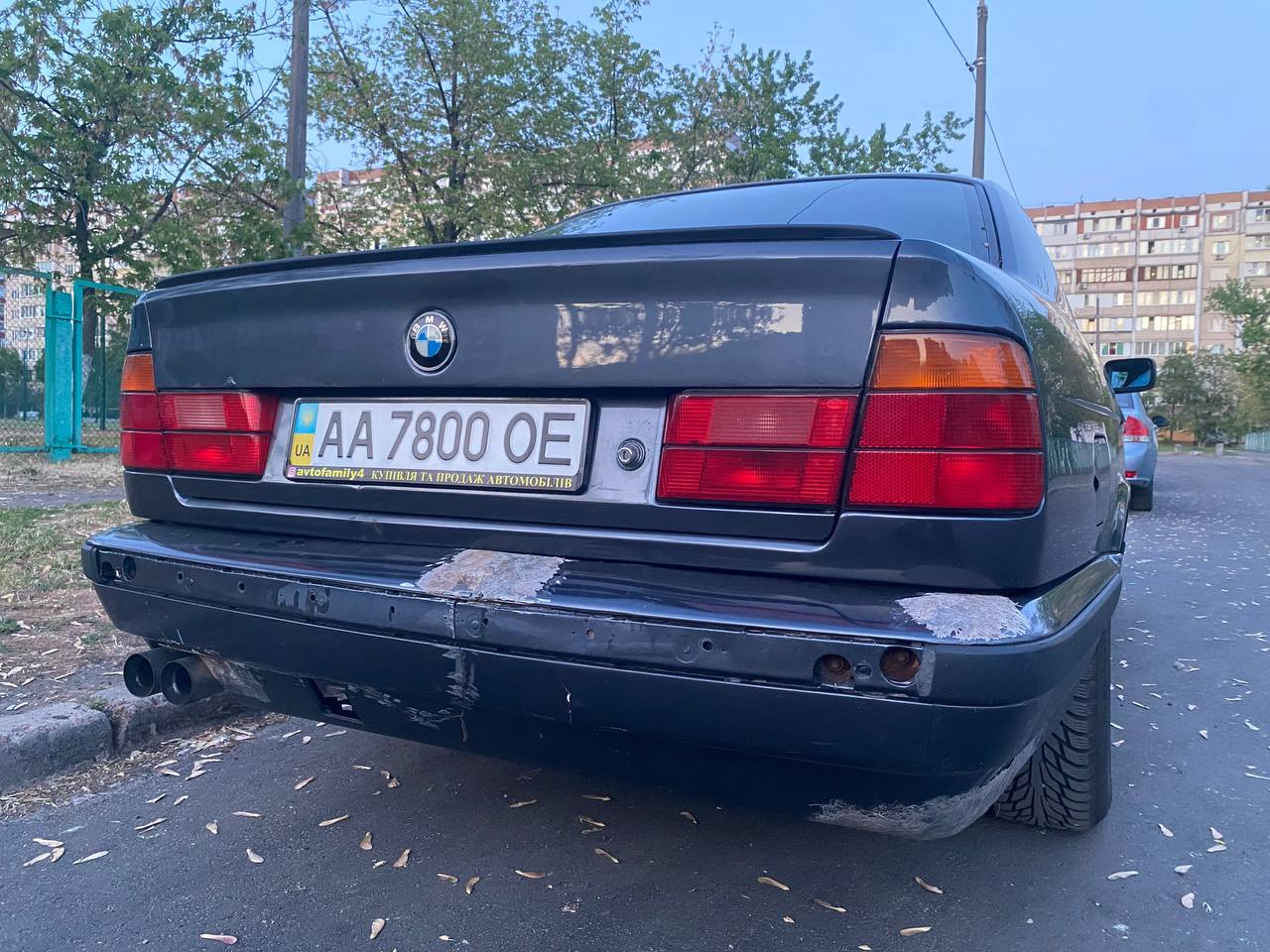 Купити задній бампер BMW M5 