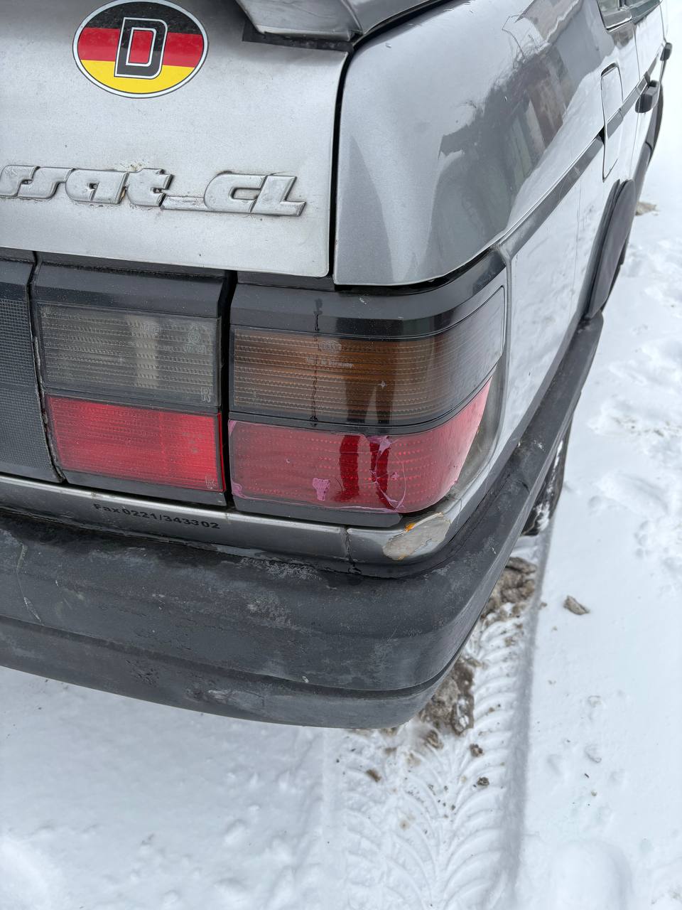 Купити задній правий фонарь Volkswagen Passat 