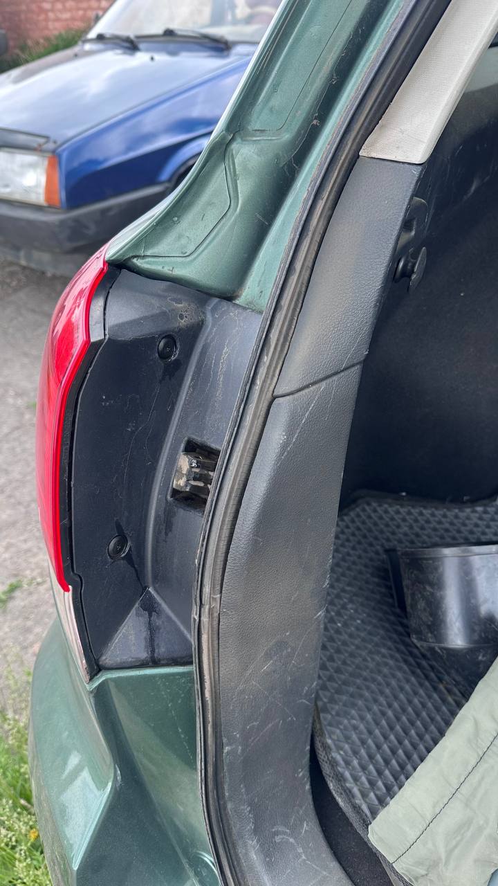 Купити заглушка Subaru 